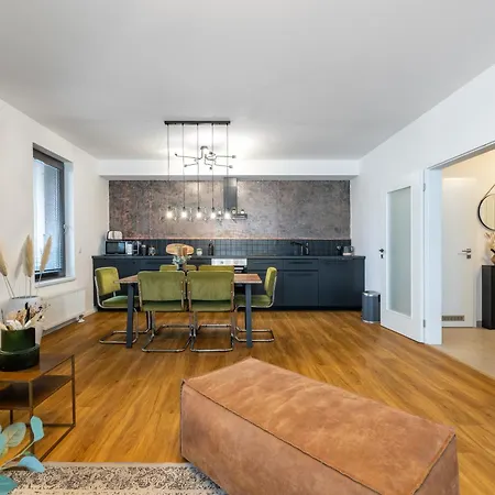 Invalidovna With Free Parking Daire Prag