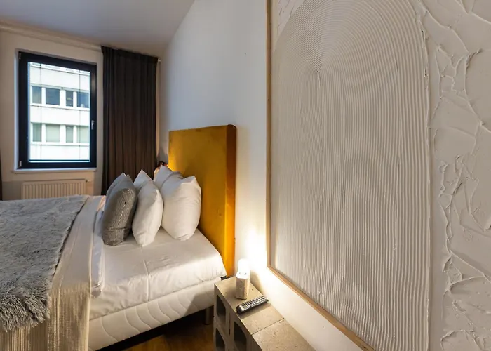 Invalidovna With Free Parking * Prag