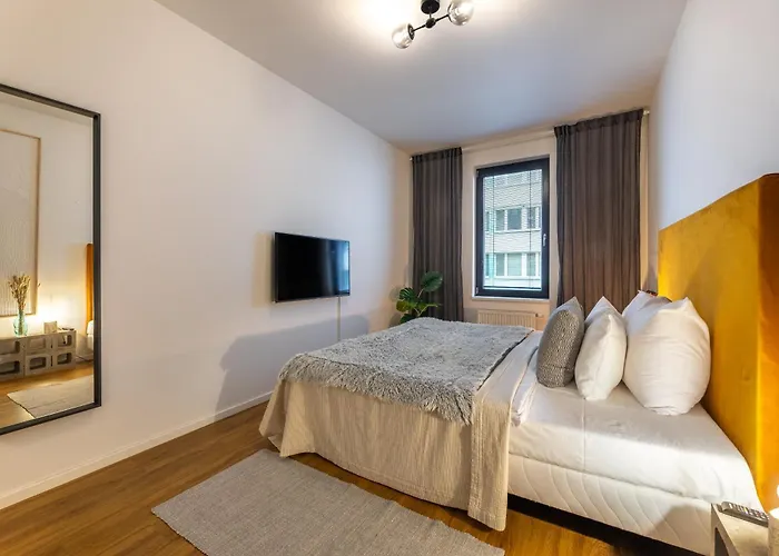 Invalidovna With Free Parking