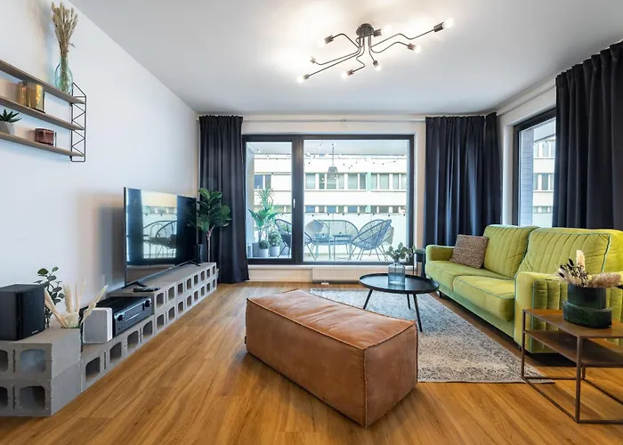 Invalidovna With Free Parking Lägenhet